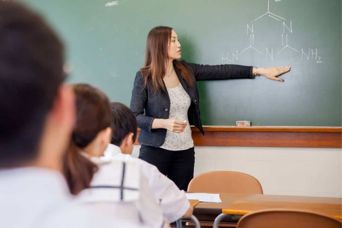 DOES CHEMISTRY INVOLVE MATH visual data 3